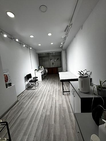 Аренда медицинских и массажных кабинетов: Кабинет для косметологии/массажа/lash&brow Светлый оборудованный — 1