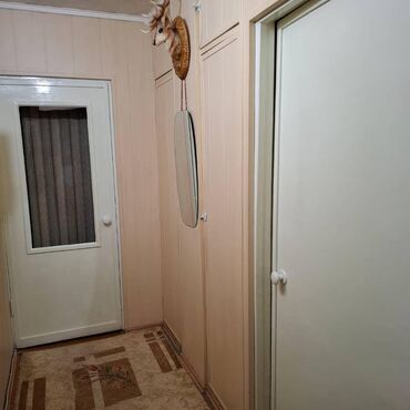 снять квартиру в беловодске луганской области: 2 бөлмө, 45 кв. м, 104-серия, 3 кабат, Эски ремонт
