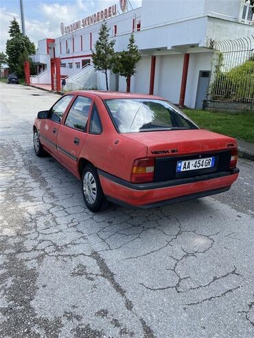 Opel Vectra: 1.6 l. | 1990 έ. | 320000 km. Λιμουζίνα