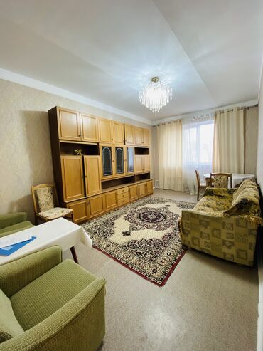 Долгосрочная аренда квартир: 4 комнаты, 82 м², Индивидуалка, 5 этаж, Старый ремонт