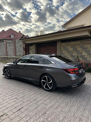 гакаён машина: Honda Accord: 2018 г., 1.5 л, Вариатор, Бензин, Седан — 6