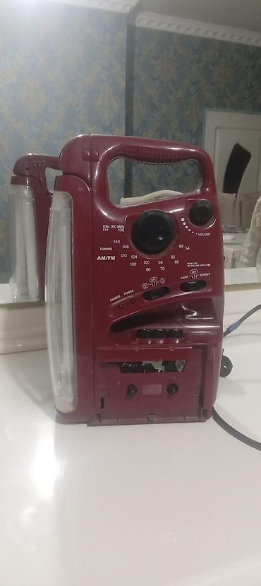 kaset: Iwley vezyetde - AM/FM radio: Tuning dairəsi və tezlik miqyası ilə — 1