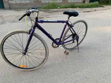 Велосипеды: Продаю велосипед шоссейный В хорошем состояние Размер колёс 28 Рама