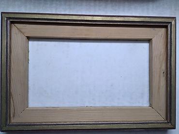 krecko: Ram za slike,spolja 40 x 27,iznutra otvor za sliku30 x 17 cm.,ostecen — 1