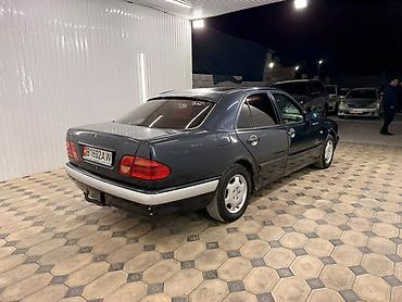 Продажа авто: Mercedes-Benz E-Class: 1995 г., 2 л, Механика, Бензин, Седан — 3