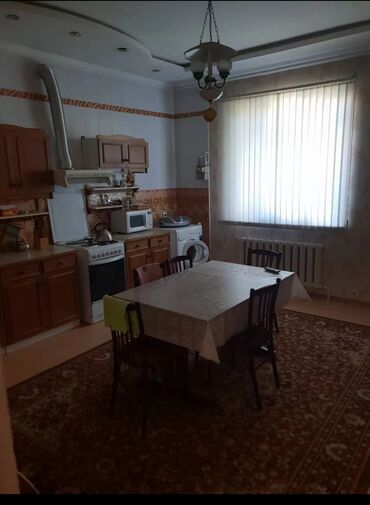 Долгосрочная аренда домов: 350 м², 9 комнат — 6