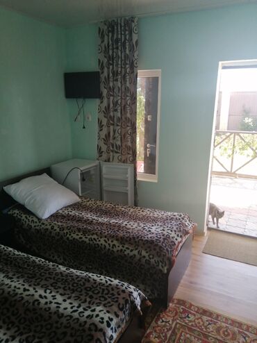 Отели и хостелы: Продаю гостевой дом 2-х этажный 450кв.м в Чон-Сары-Ой(15 минут на авто — 13
