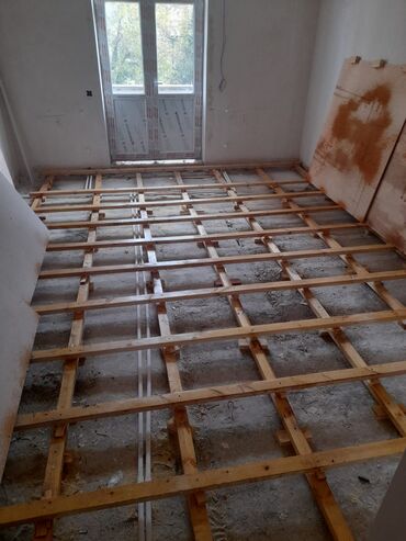 Döşəmə işləri: Laminat ustasi Her nov laminatlarin vurulmasi 90 derece,duz,sahmat — 9