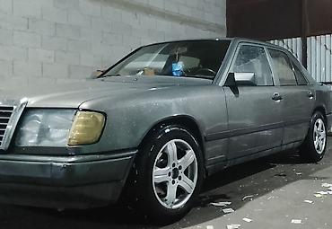 Унаа: Mercedes-Benz W124: 1988 г., 2 л, Кол менен иштөөчү, Бензин, Седан — 1