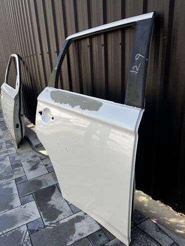 Двери и комплектующие: Дверь Комплект Mitsubishi, Б/у, Оригинал — 8