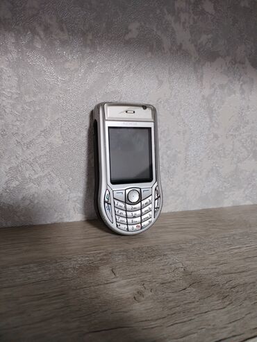 телефон fly раскладушка с большими: Nokia 6630, 2 GB, rəng - Gümüşü, Düyməli