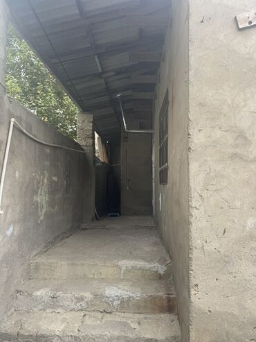 Həyət evləri və villaların satışı: Həyət evi – daş hasarlı, tam münbit həyət sahəsi - Geniş, daş — 3