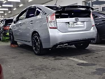 prius qanad: Toyota Prius: 1.8 l | 2010 il Hetçbek — 3