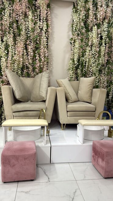 Salon, tibbi kreslolar: İşlənmiş, Pedikür kreslosu