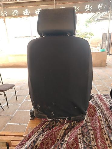 maşın şuşələri: Avtomobilin ön oturacağı - Rəng: qara - Başaltılı model - Parça — 1