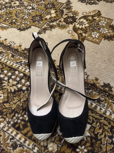 zamuş: Tuflilər, Ölçü: 39, Yeni