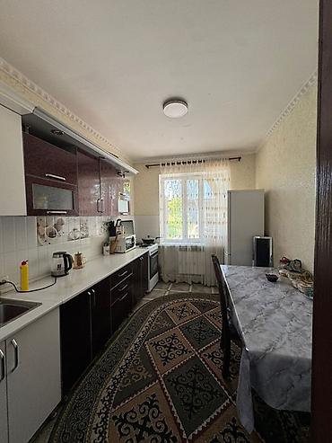 Продажа коттеджей и домов: Продаётся жилой дом с большим земельным участком и хозпостройками. с — 43