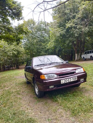 07 satisi: VAZ (LADA) 2115 Samara: 1.5 l | 2004 il | 223000 km Hetçbek