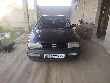 mersedes 203: Volkswagen Vento: 1994 г., Седан — 1