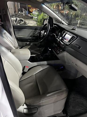 karnival: Kia Carnival: 2017 г., 2.2 л, Автомат, Дизель, Минивэн — 7