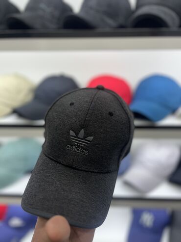 Baş geyimləri: Бейсболки премиюм класса качество на высшем уровне.Производство Индия — 21