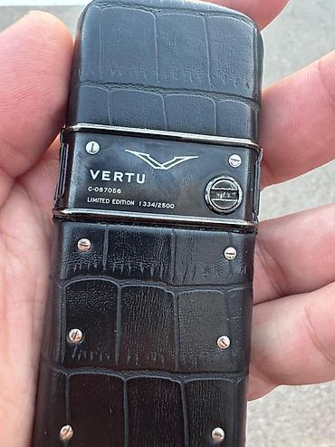 vertu constellation 2006: Vertu Constellation, 8 GB, rəng - Qara, Düyməli — 2