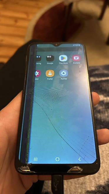 12 pro maxs: Samsung Galaxy A10, 32 GB, rəng - Qara, Qırıq, Sensor — 4