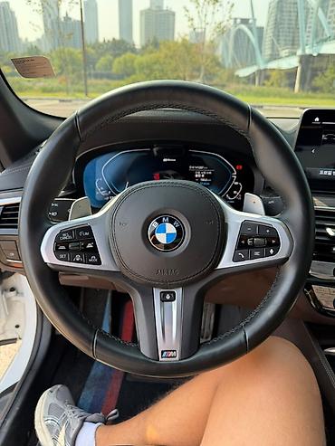Продажа авто: BMW 5 series: 2020 г., Гибрид, Седан — 2