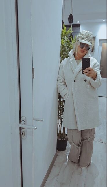 Kaputi: M, Jednobojni, Sa postavom — 10