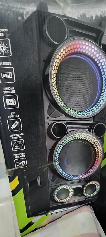 bowers and wilkins: Продаю музыкальную колонкуновая покупали на свадьбу — 4