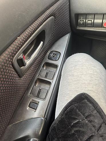 потрубок: Mazda 3: 2007 г., 1.6 л, Механика, Бензин, Седан — 7