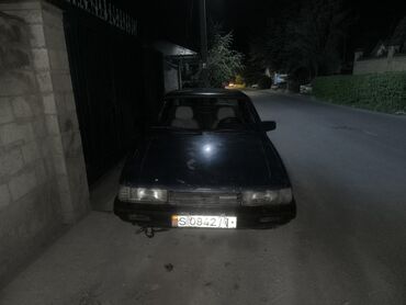 срочно срочно продам машину: Mazda 626: 1986 г., 2 л, Механика, Бензин, Седан