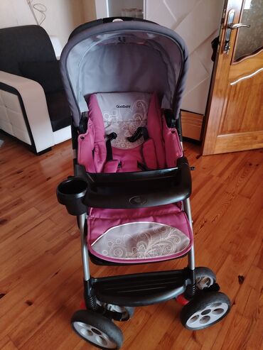 Gəzinti arabaları: Klassik gəzinti arabası, İşlənmiş, Cins: Qız, Ünvandan götürmə — 8