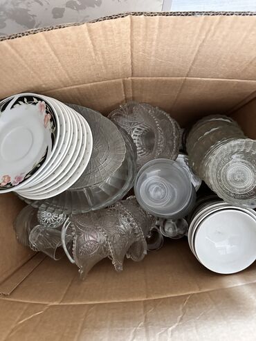 Наборы посуды: Стеклянные посуды стаканы тарелки для конфет посуды в общем все