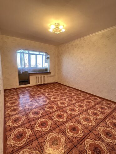 сдаю однокомнатную квартиру долгосрочно: 1 бөлмө, Менчик ээси, Чогуу жашоосу жок, Жарым -жартылай эмереги бар