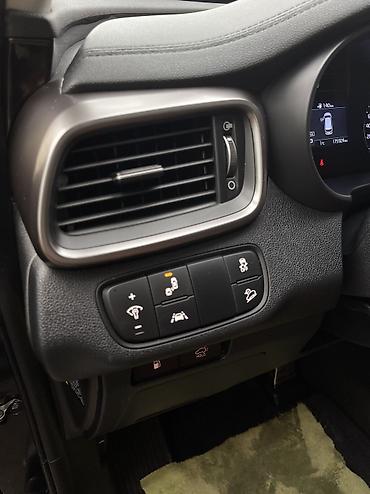 Kia: Kia Sorento: 2019 г., 2 л, Автомат, Дизель, Внедорожник — 10