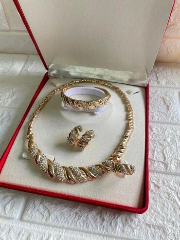 svilene ešarpe beograd: Set: Earrings, Bracelet, Necklace, Material: Stainless steel