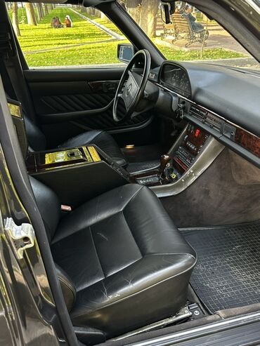 Mercedes-Benz: Mercedes-Benz S-Class: 1985 г., Седан — 7