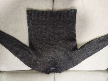 серый мужской свитер: Свитер мужской, содержит шерсть альпаки. Очень теплый, размер l, Marco