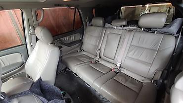 семиместный внедорожник: Toyota Sequoia: 2005 г., 4.7 л, Автомат, Бензин, Внедорожник — 2