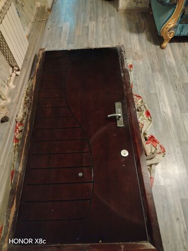 Giriş qapıları: Metall qapı və qutu komplekti - Material: polad gövdə, tünd qəhvəyi — 9