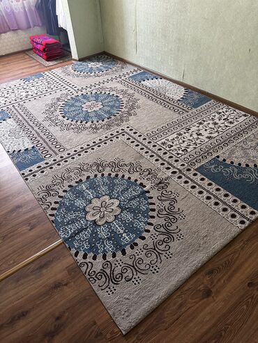 одежда дордой: Килем Колдонулган, 400 * 250
