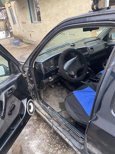 Volkswagen: Volkswagen Golf: 1992 г., 1.8 л, Механика, Бензин, Хэтчбэк — 7