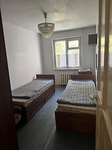 Продажа квартир: 3 комнаты, 43 м², 7 мкр 104 серия, 1 этаж, Требуется ремонт — 2