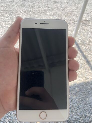 radiator islenmis: IPhone 8 Plus, 64 GB, Matte Gold, Barmaq izi, Sənədlərlə