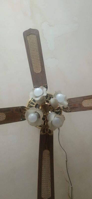 spot işıqlar: Çılçıraq, 4 lampa