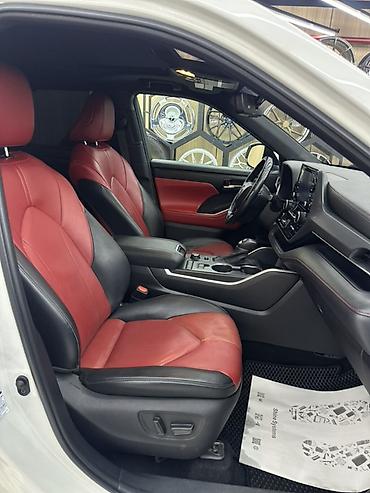 changan q5 2025: Toyota Highlander: 2022 г., 3.5 л, Автомат, Бензин, Кроссовер — 9