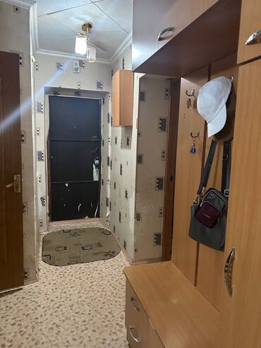 Продажа квартир: 3 комнаты, 67 м², 104 серия, 1 этаж, Старый ремонт — 11