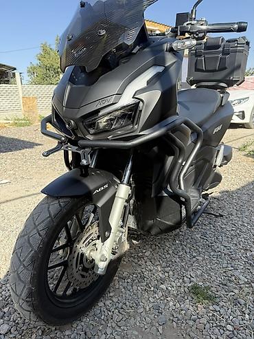 катер скутер: Макси-скутер Honda, 200 куб. см, Бензин, Б/у — 2