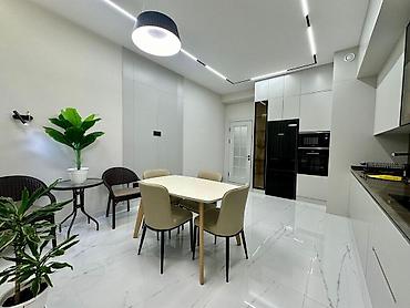 Kirayə mənzillər: İcarəyə verilir 2 otaqlı yeni tikili 100 m², Ağ şəhər q. Kateqoriya — 9